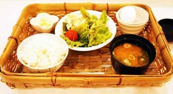 JR奈良駅-うまいものプラザ-和食モーニングを食べた